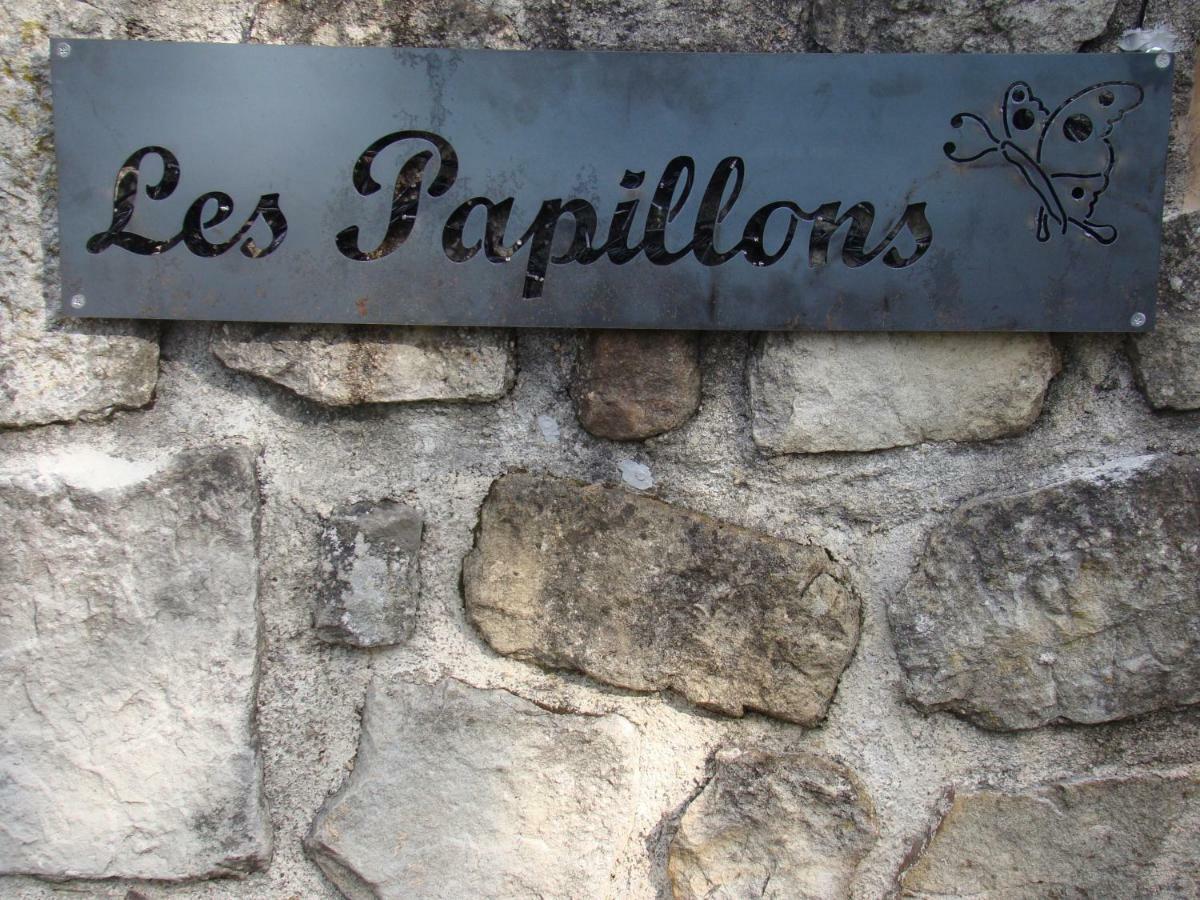Appartement / Gite Les Papillons Lablachère Esterno foto